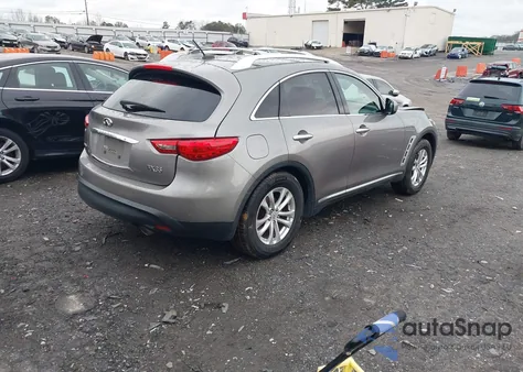 2009 Infiniti Fx35 z USA, uszkodzony, nr VIN JNRAS18U79M104048